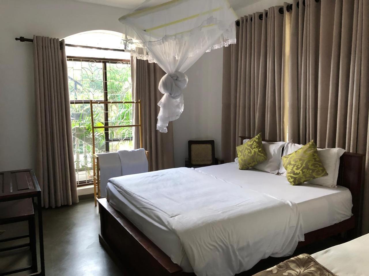 Murphy'S Villa Katunayake Exterior photo